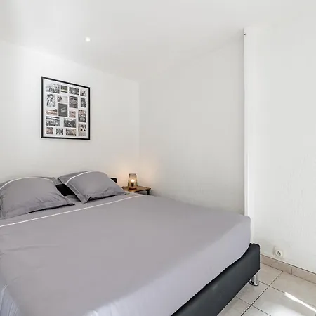 Grand Studio Moderne Au 1er * 2mn A Pied Du Port Apartment La Seyne-sur-Mer