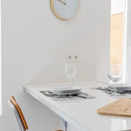 Grand Studio Moderne Au 1er * 2mn A Pied Du Port * La Seyne-sur-Mer